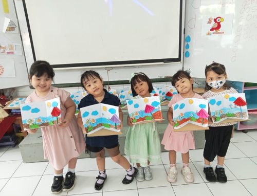 Payung Dan Diorama Musim Kemarau